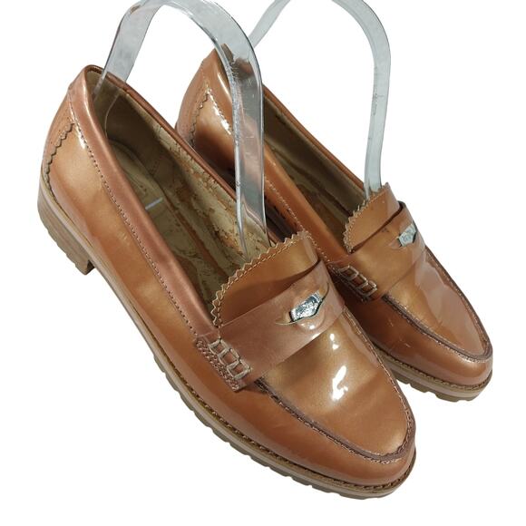 COACH! CHIC COPPERY BEIGE PATENT LEATHER RUBBER TREAD PENNY LOAFERS! SZ 8.5M - Picture 13 of 13